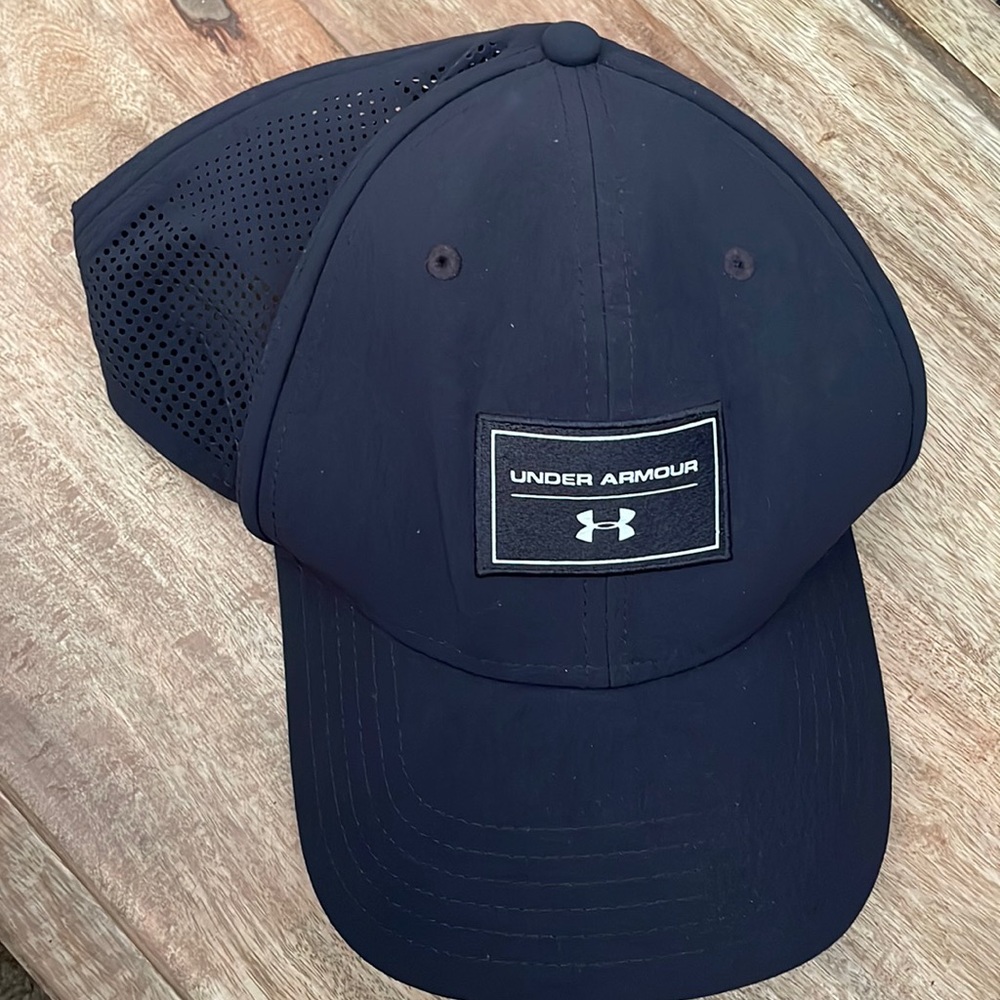 Under Armour hat